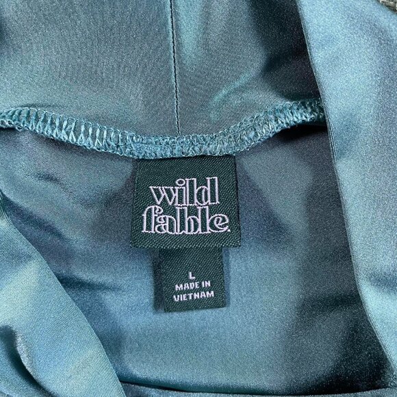 Wild Fable Green Metallic Mock Neck Long Sleeve Top – Size L - Picture 5 of 6